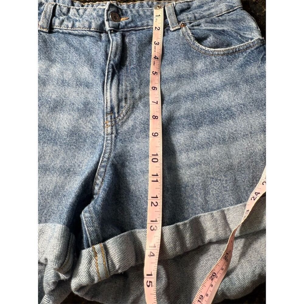 Vintage H&M Women's High Waisted Denim Shorts Blue Size 16 Casual - Picture 11 of 11